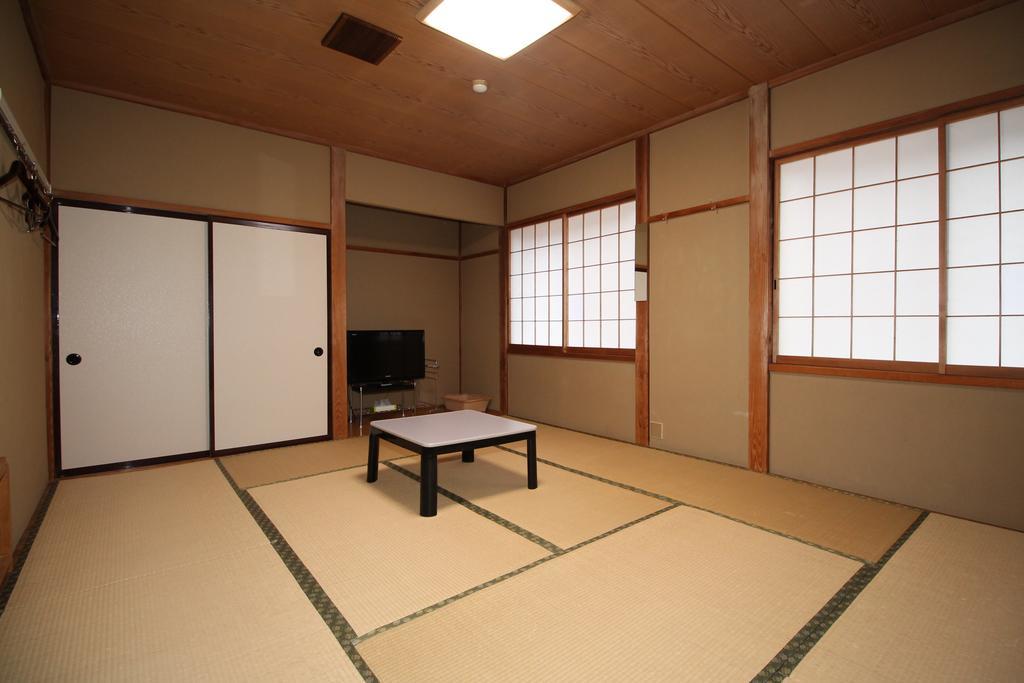 Hotel Minshuku Yoshinoya Minakami Exterior foto