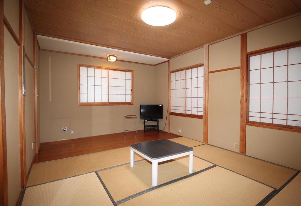 Hotel Minshuku Yoshinoya Minakami Exterior foto